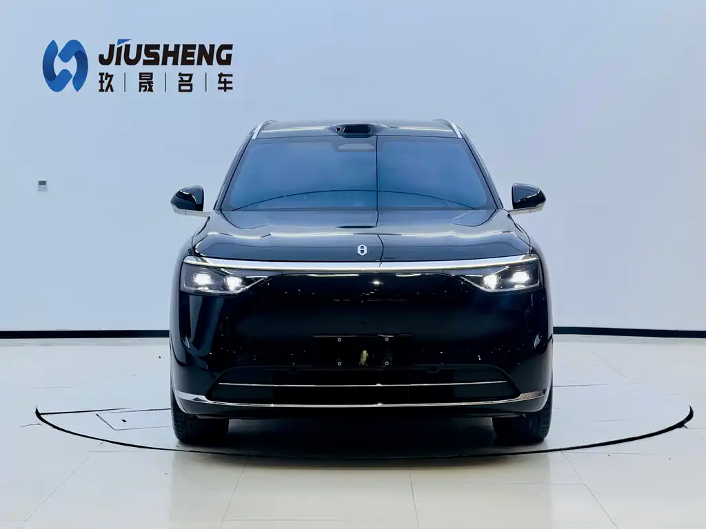 AITO ASK THE WORLD M8