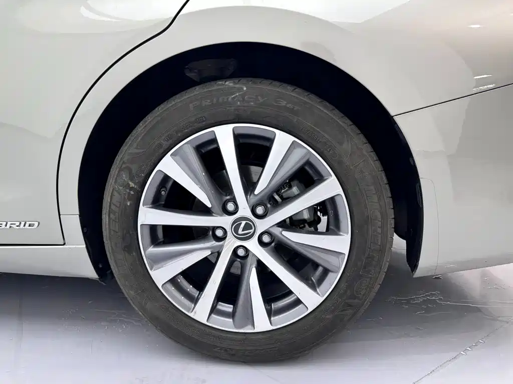 Lexus ES — миниатюра 29