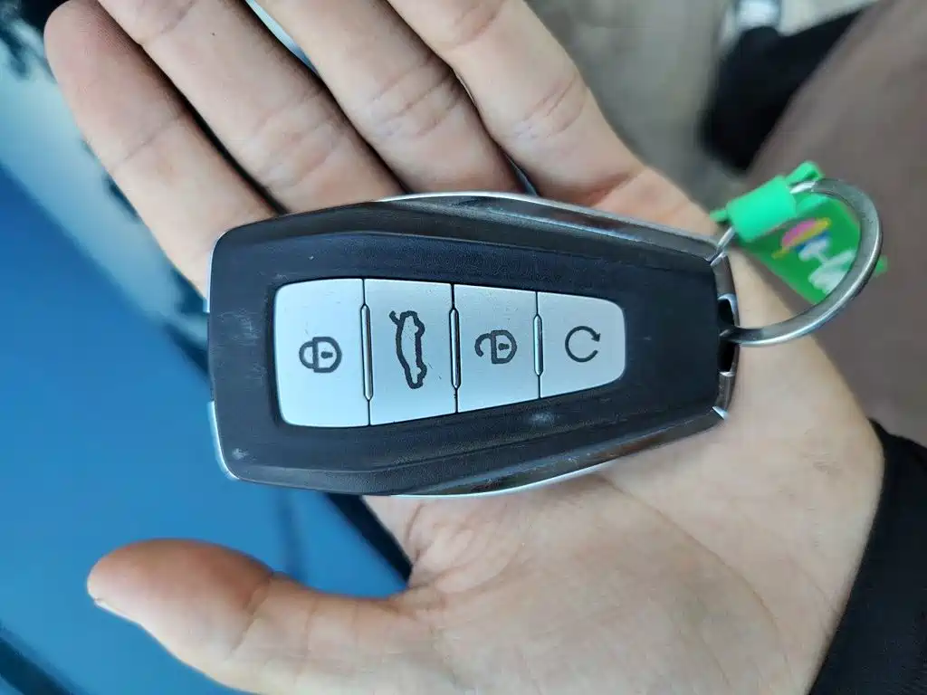 Geely Jia Ji New Energy — миниатюра 9
