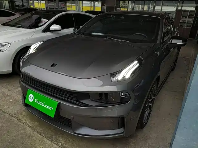 2022 Lynk & Co 03