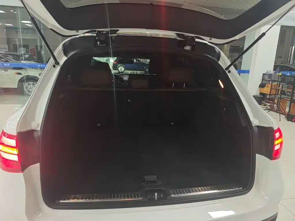 Mercedes-Benz GLC — миниатюра 19
