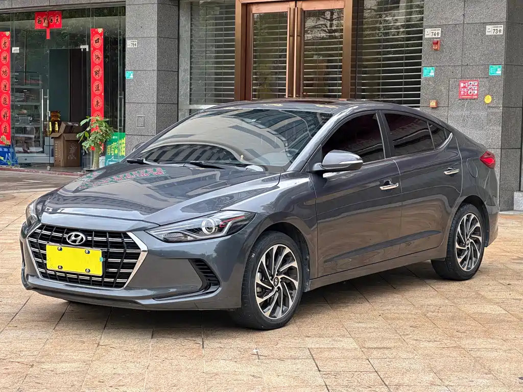 Hyundai Elantra 2020