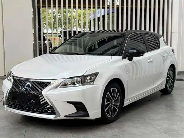 LEXUS  CT 2020