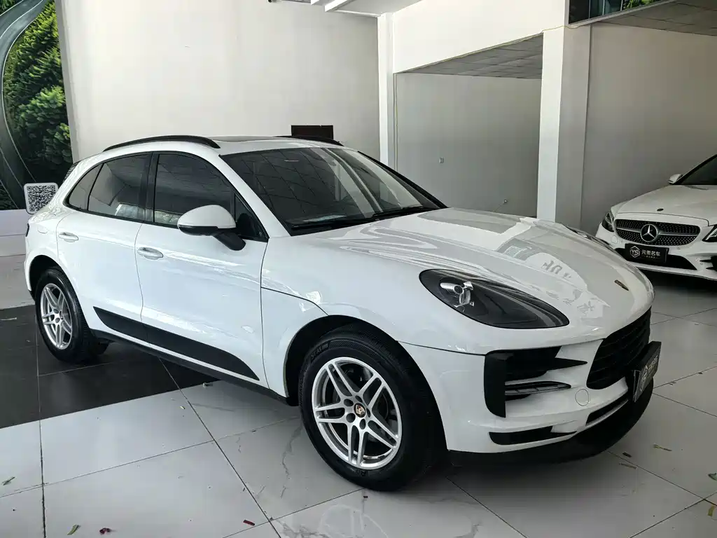 Porsche Macan — миниатюра 2
