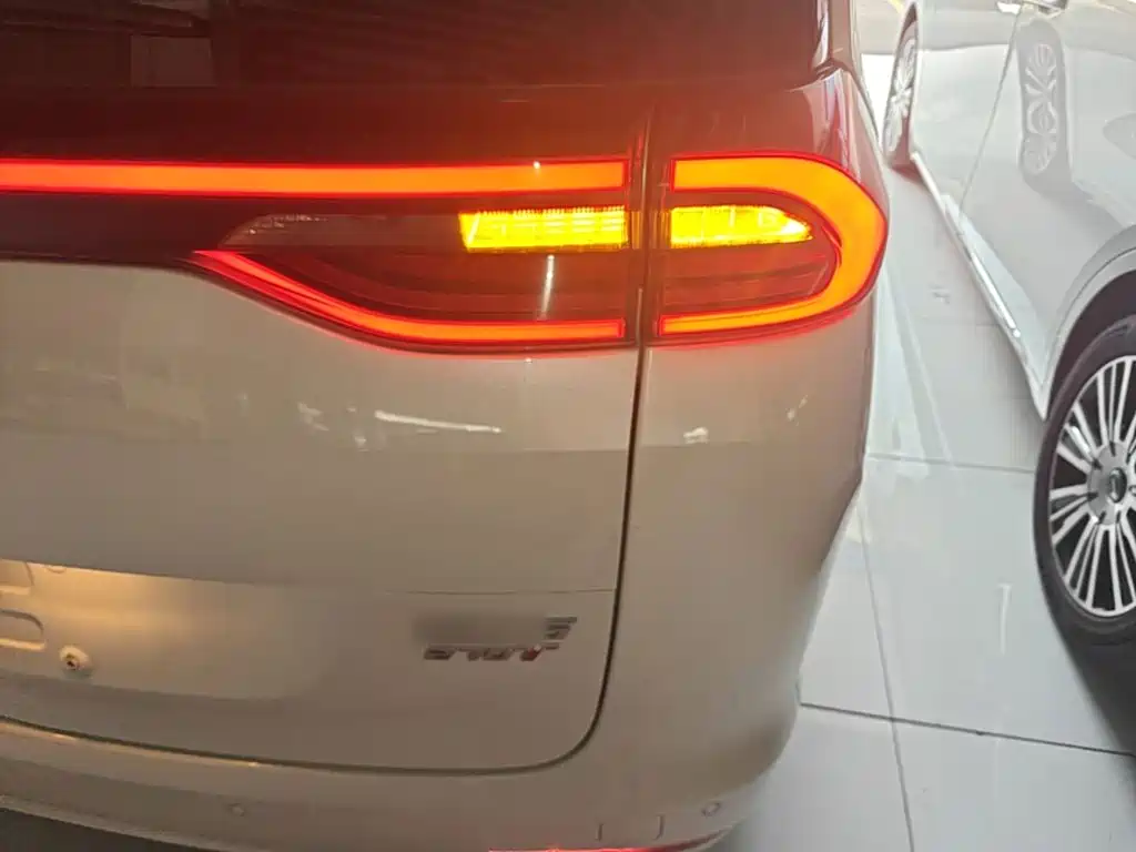 GAC Motor Trumpchi M6 — миниатюра 8