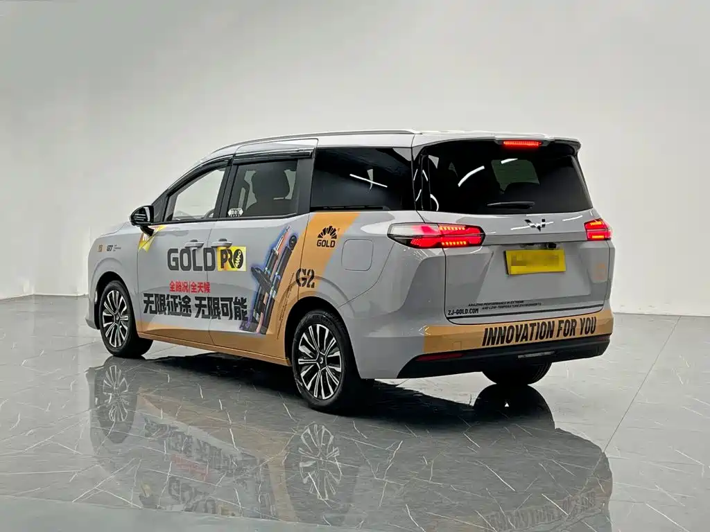 Wuling Xingguang 730 New Energy — миниатюра 4