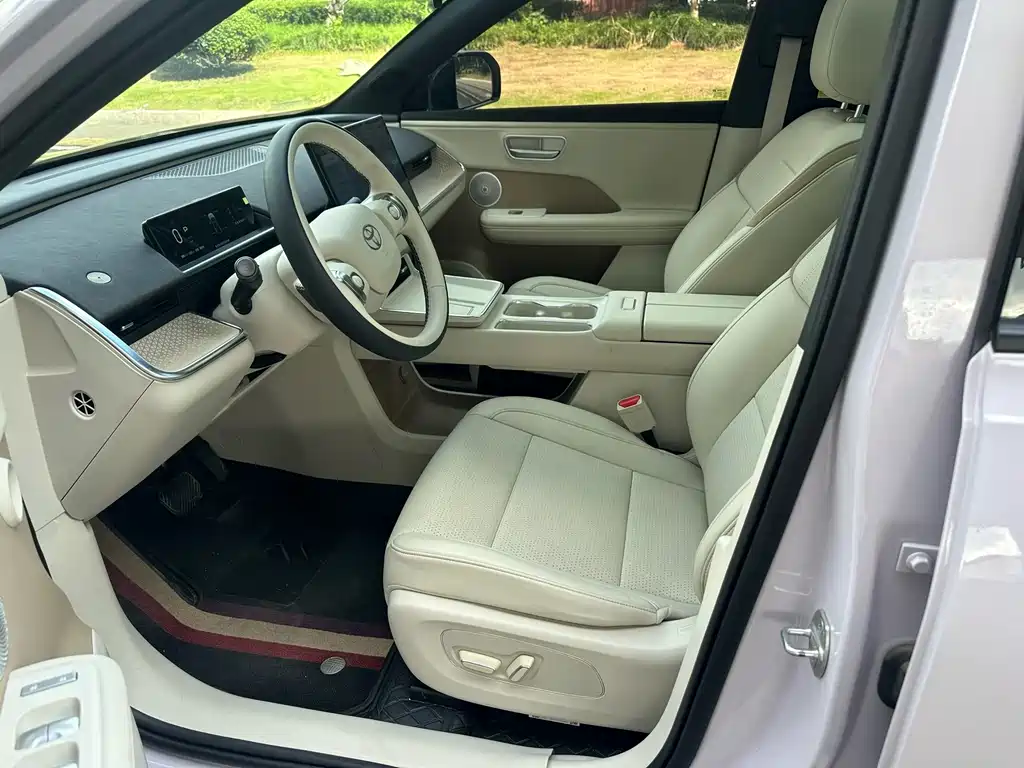 Toyota bZ3X — миниатюра 7