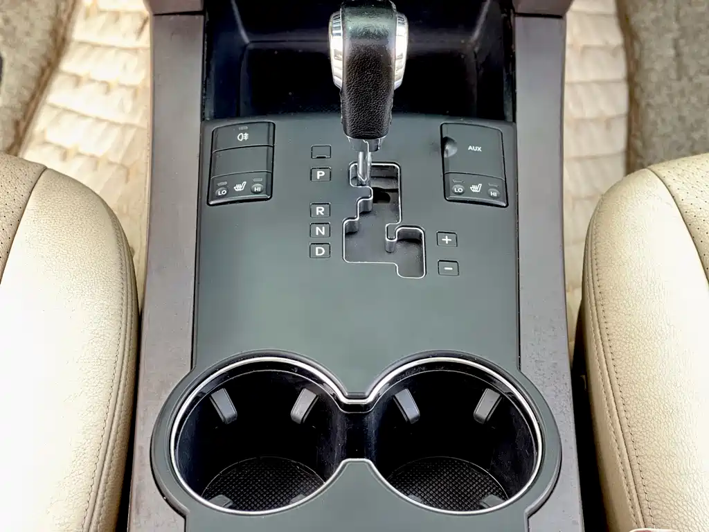 Kia Borrego — миниатюра 13