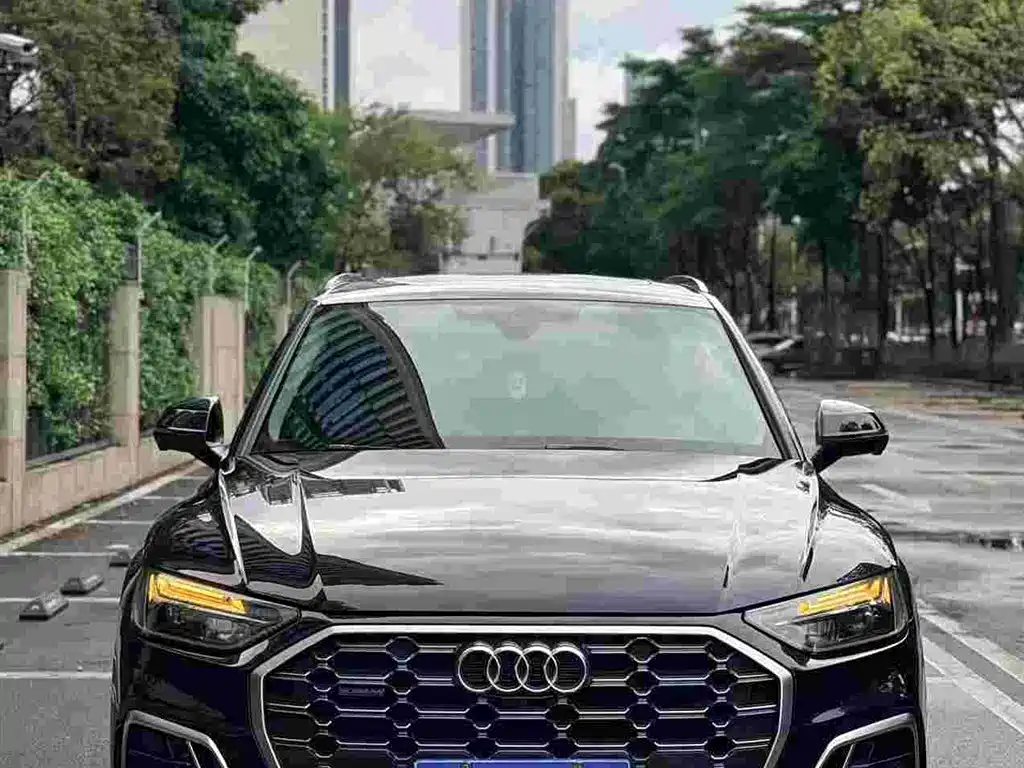 Audi Q5L — миниатюра 2