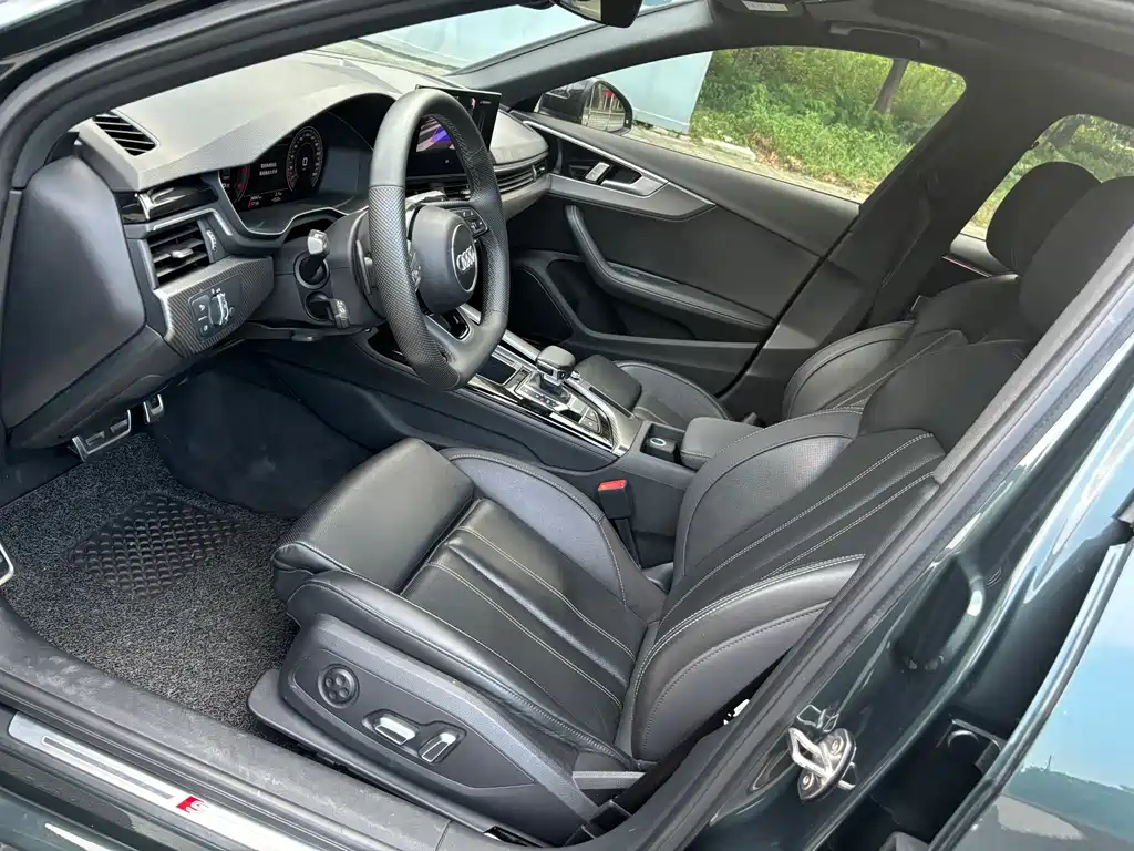Audi A4L — миниатюра 11