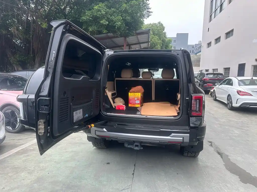 Fangchengbao Leopard 8 8 2025 Flagship 7 мест