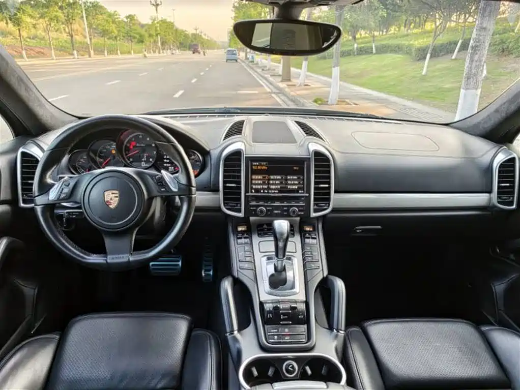 Porsche Cayenne 2011 Cayenne Turbo 4.8T