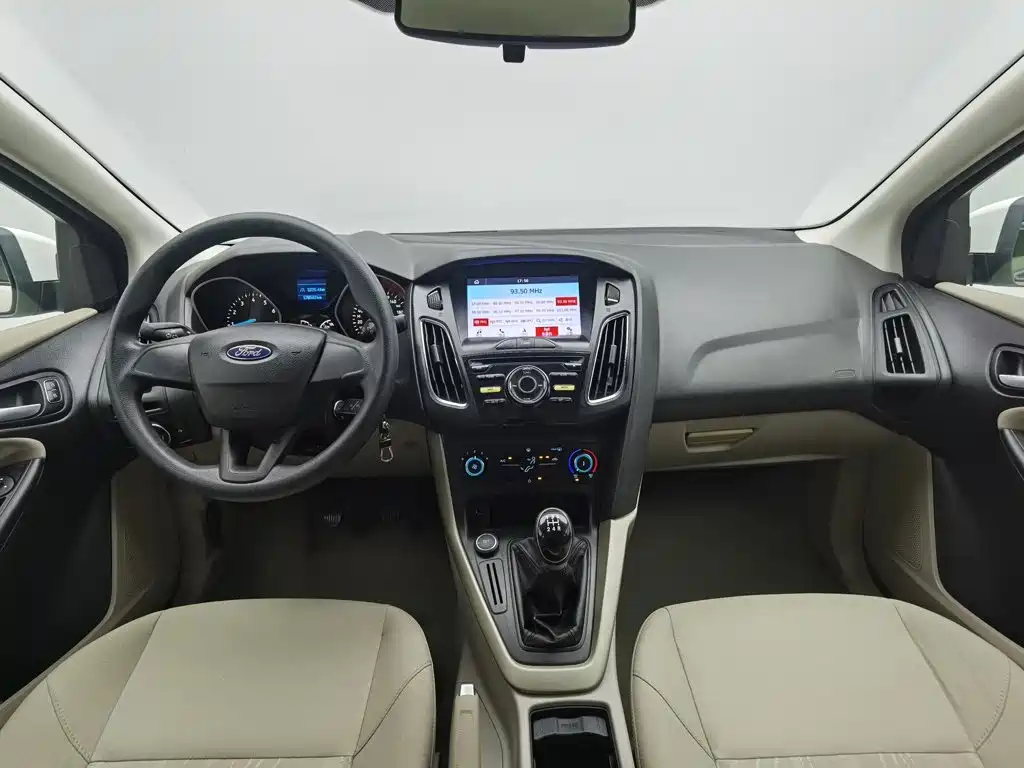 Ford Focus — миниатюра 5