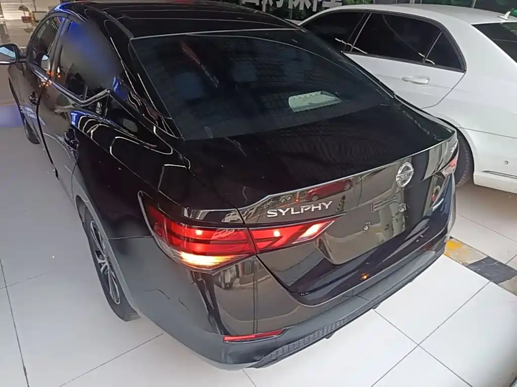 Nissan Sylphy — миниатюра 6