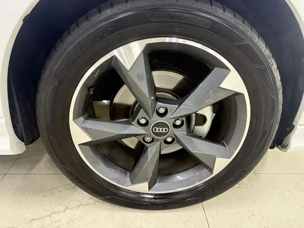 Audi Q3 — миниатюра 10