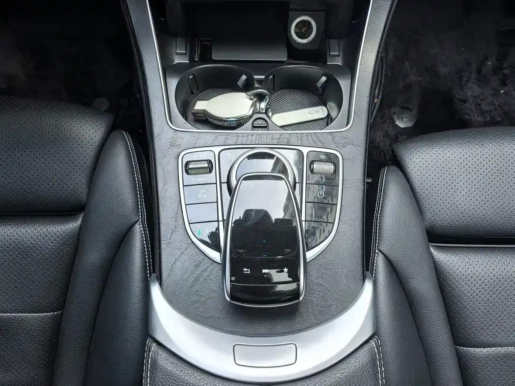 Mercedes-Benz C-Class — миниатюра 9