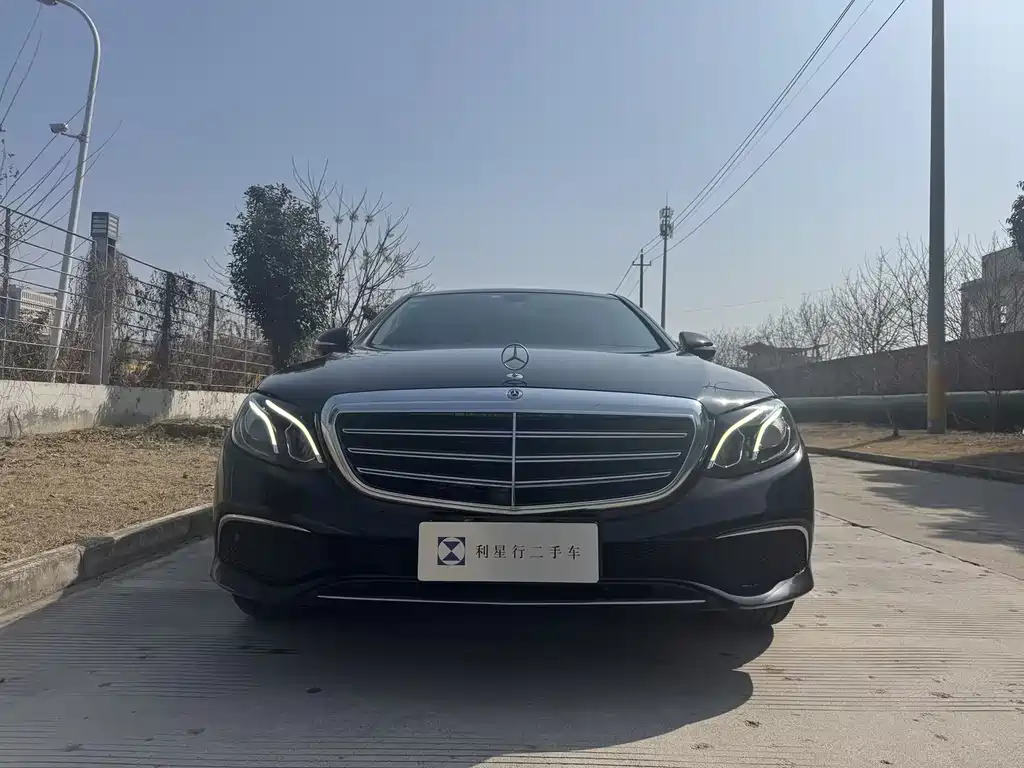 MERCEDES-BENZ E CLASS