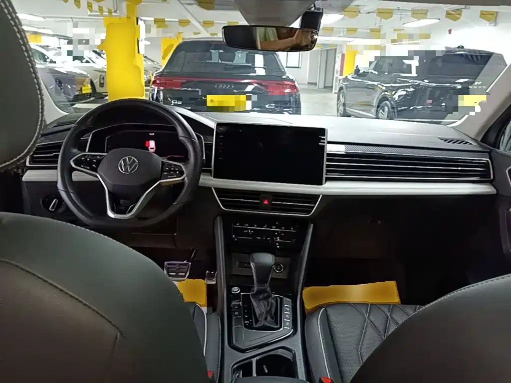 Volkswagen Tiguan L — миниатюра 10