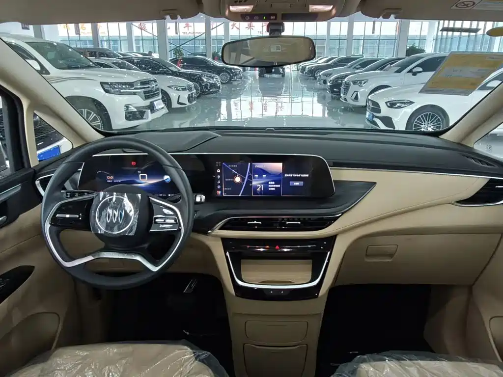Buick GL8 Hybrid — миниатюра 10