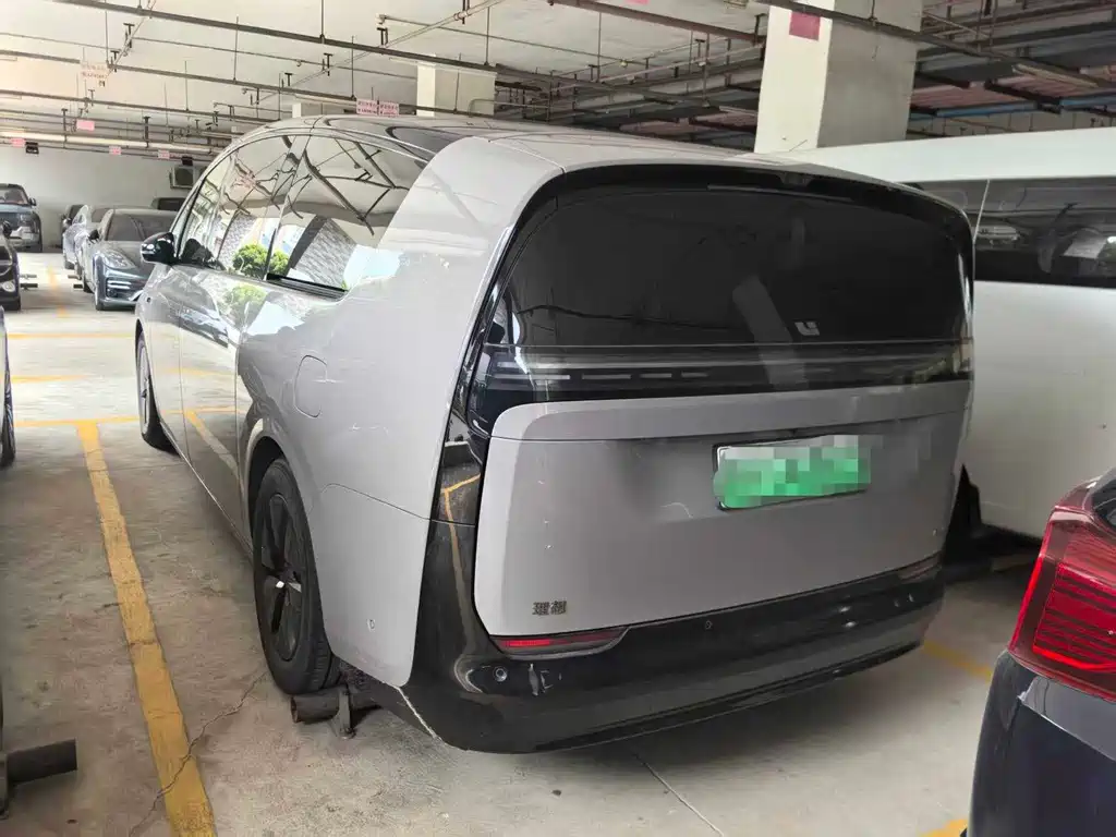 Li Auto Li MEGA — миниатюра 4