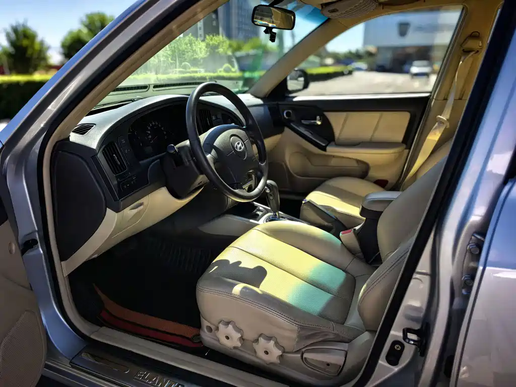 Hyundai Elantra — миниатюра 8