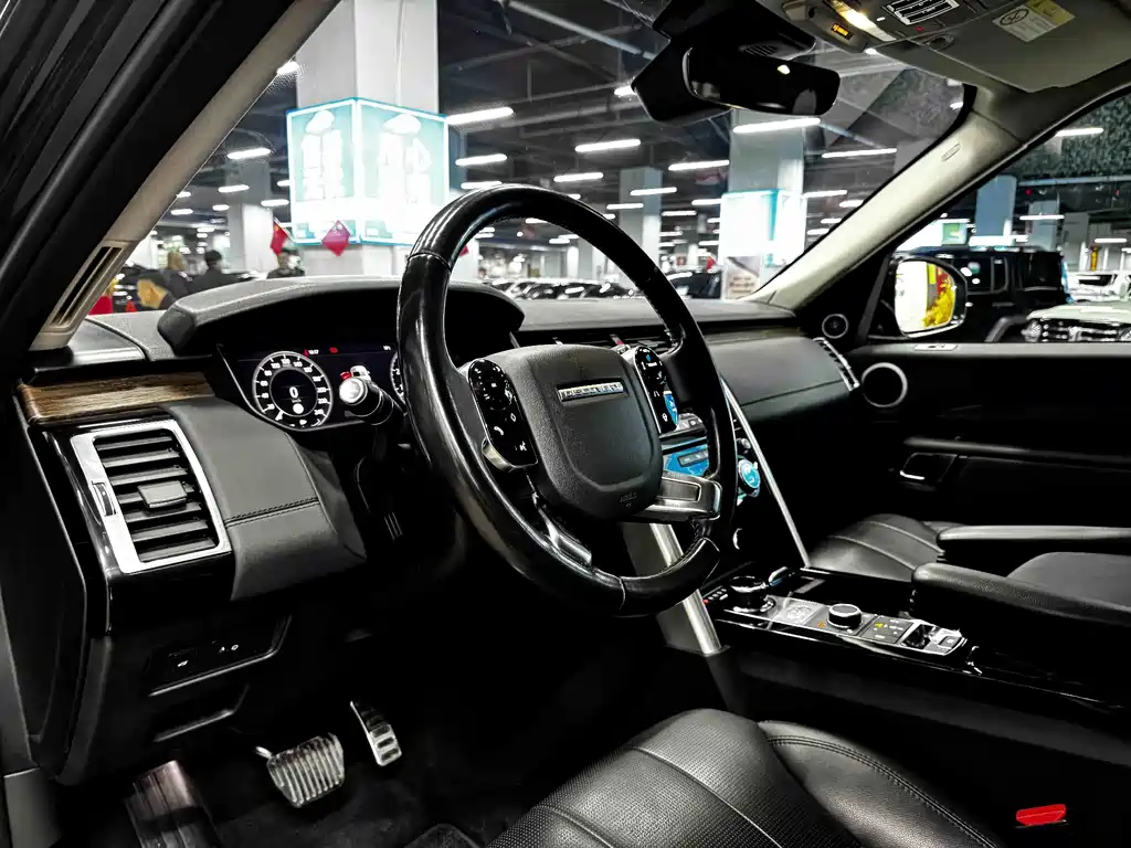 Land Rover Discovery — миниатюра 5