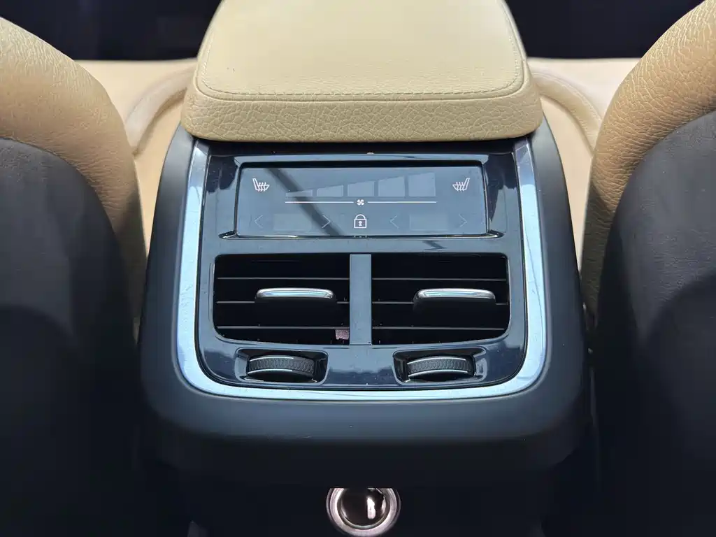 Volvo V90 — миниатюра 10