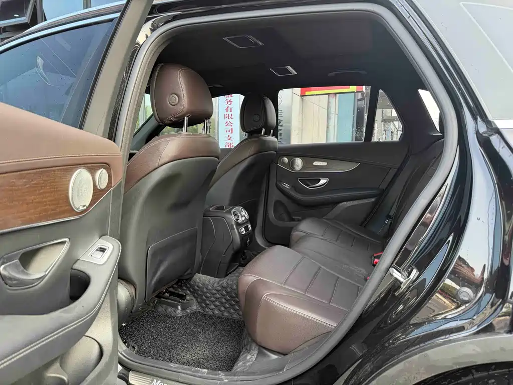 Mercedes-Benz GLC — миниатюра 8