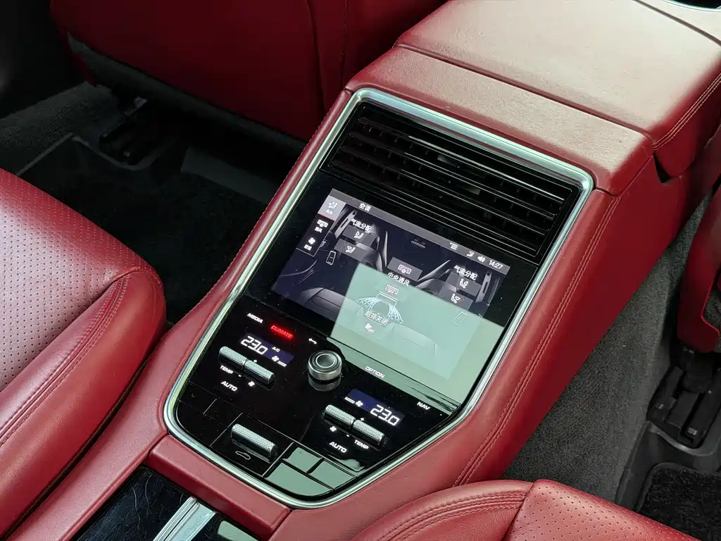 Porsche Panamera — миниатюра 22