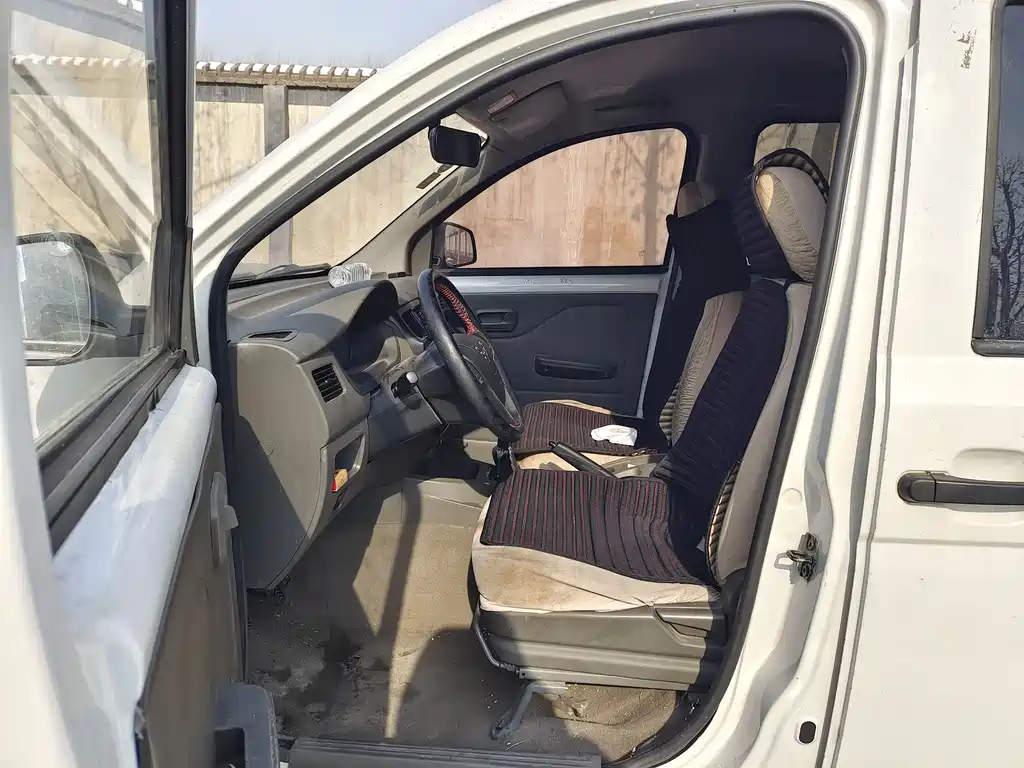 WULING WULING RONGGUANG V