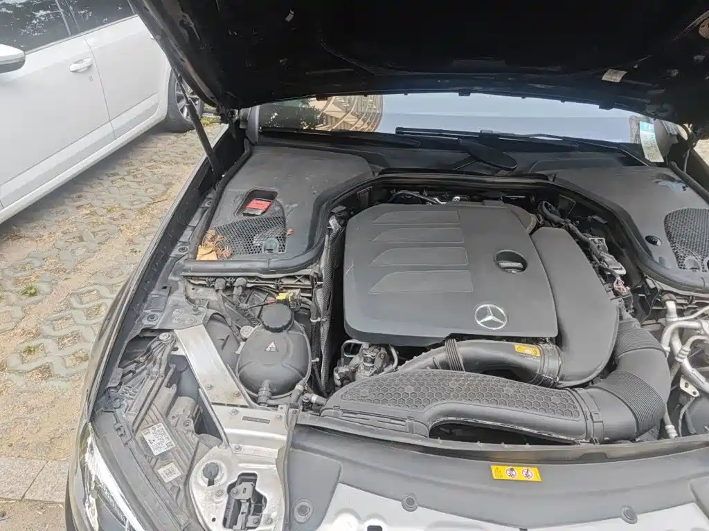 Mercedes-Benz E-Class — миниатюра 22