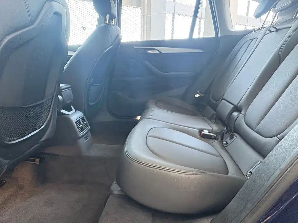 BMW X1 — миниатюра 5