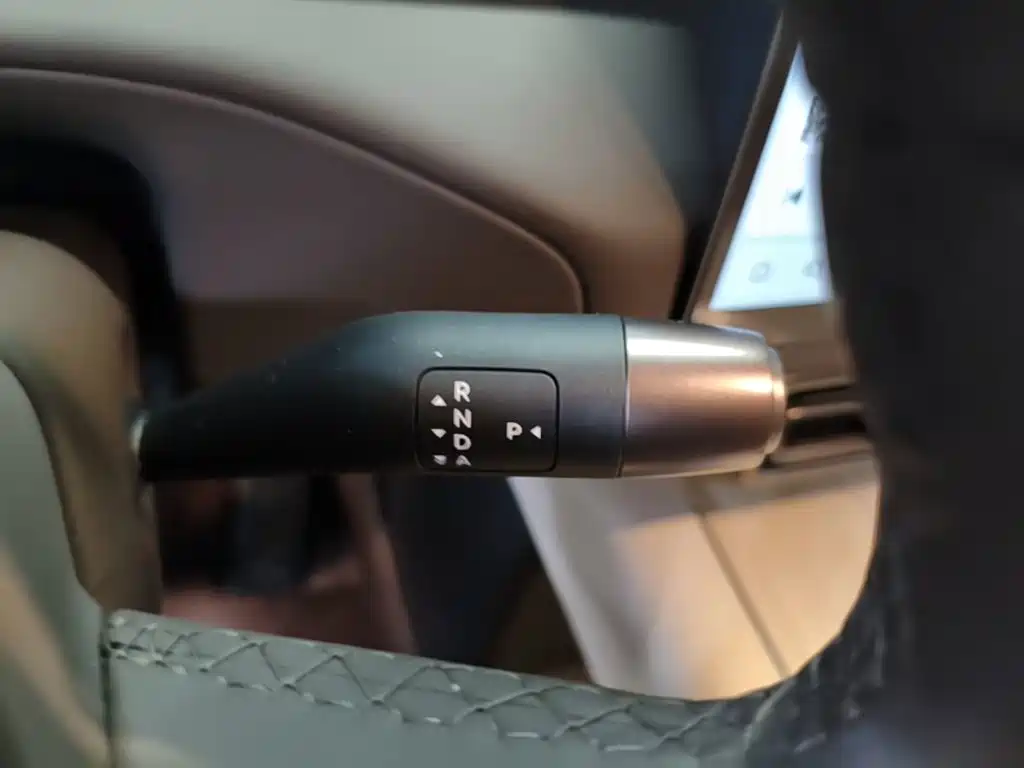 Li Auto Li MEGA — миниатюра 14
