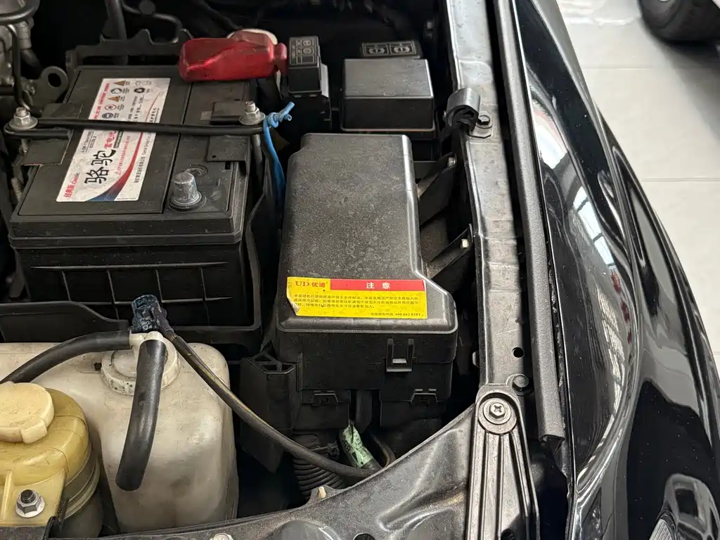 Mitsubishi Pajero (Import) — миниатюра 20