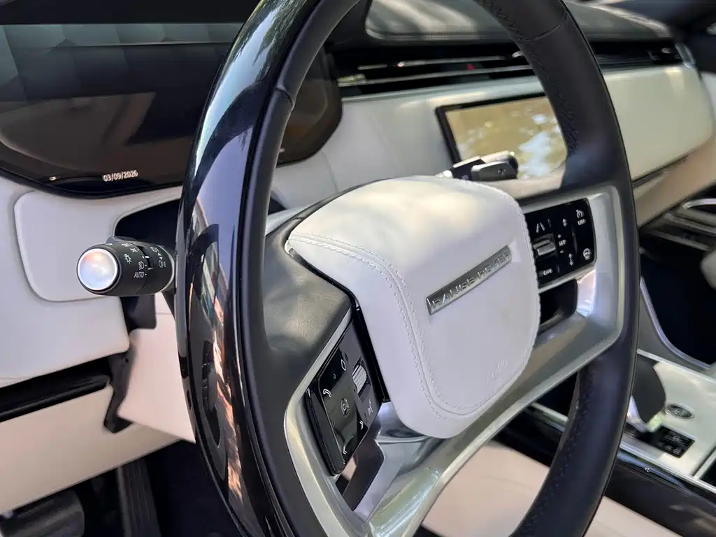 Land Rover Range Rover — миниатюра 7