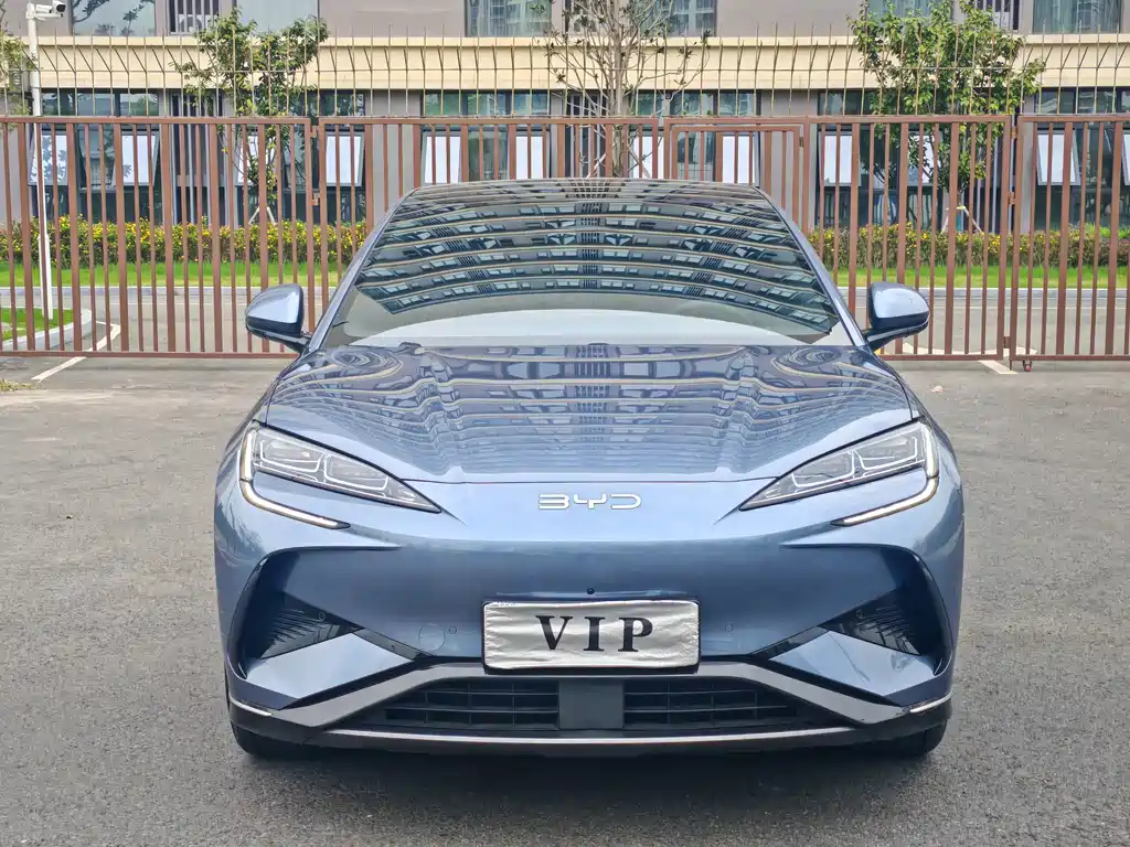 BYD Sealion 07 EV — миниатюра 2