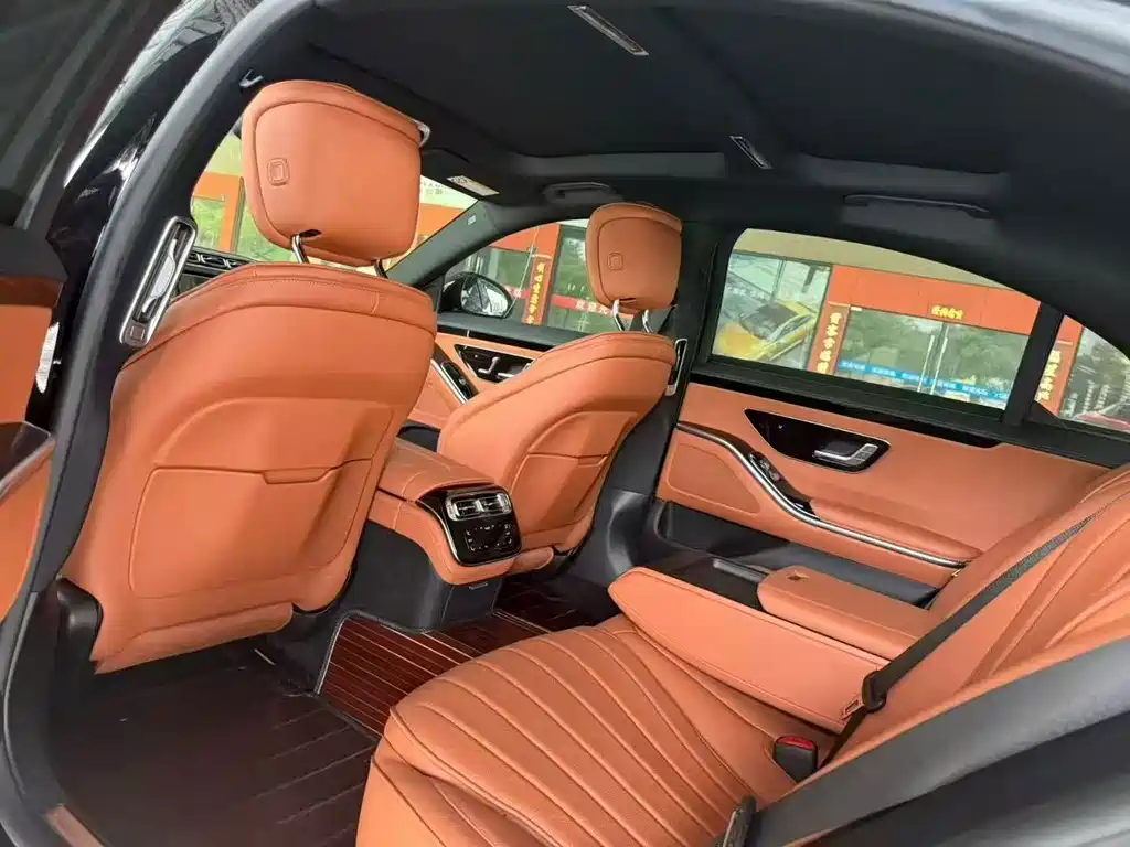 Mercedes-Benz S-Class — миниатюра 6