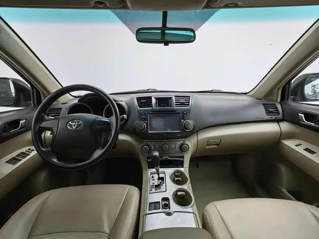 Toyota Highlander — миниатюра 5