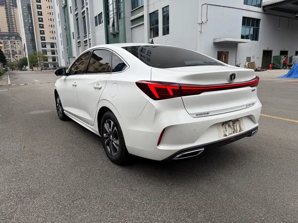 Changan Eado — миниатюра 20
