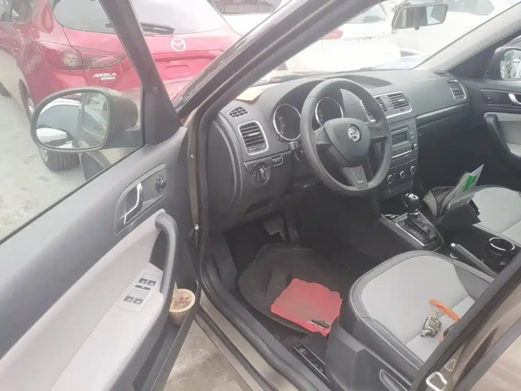 Skoda Yeti — миниатюра 16