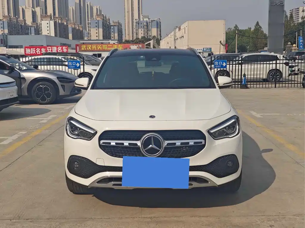 Mercedes-Benz GLA — миниатюра 2