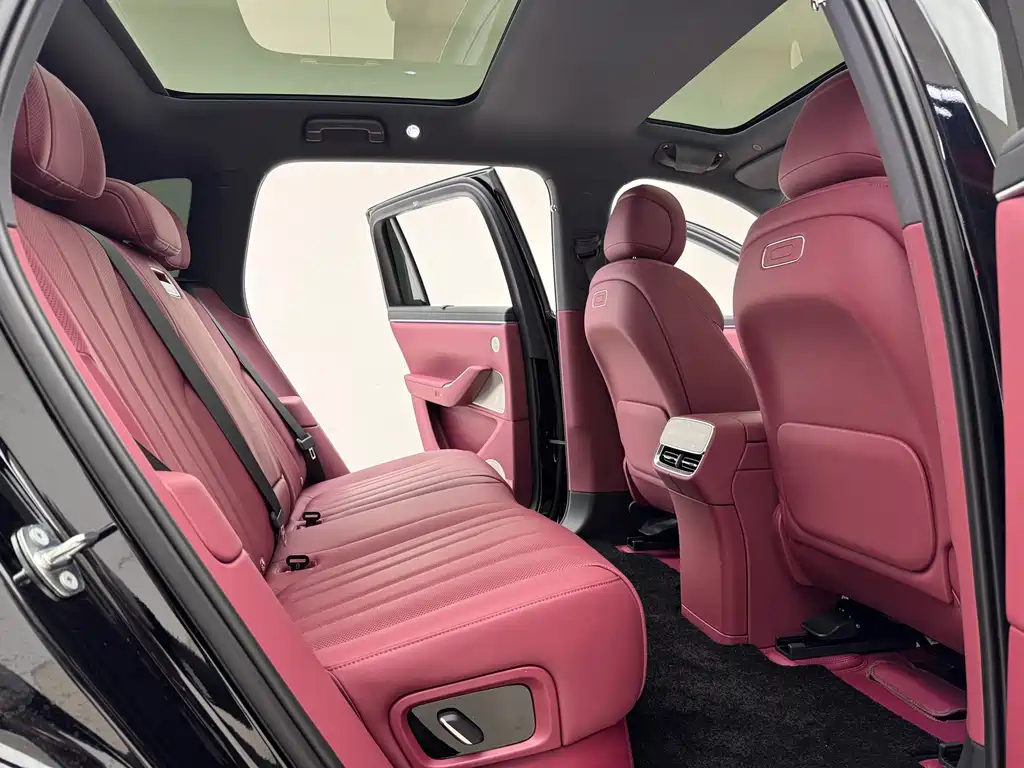 AITO ASK THE WORLD M7