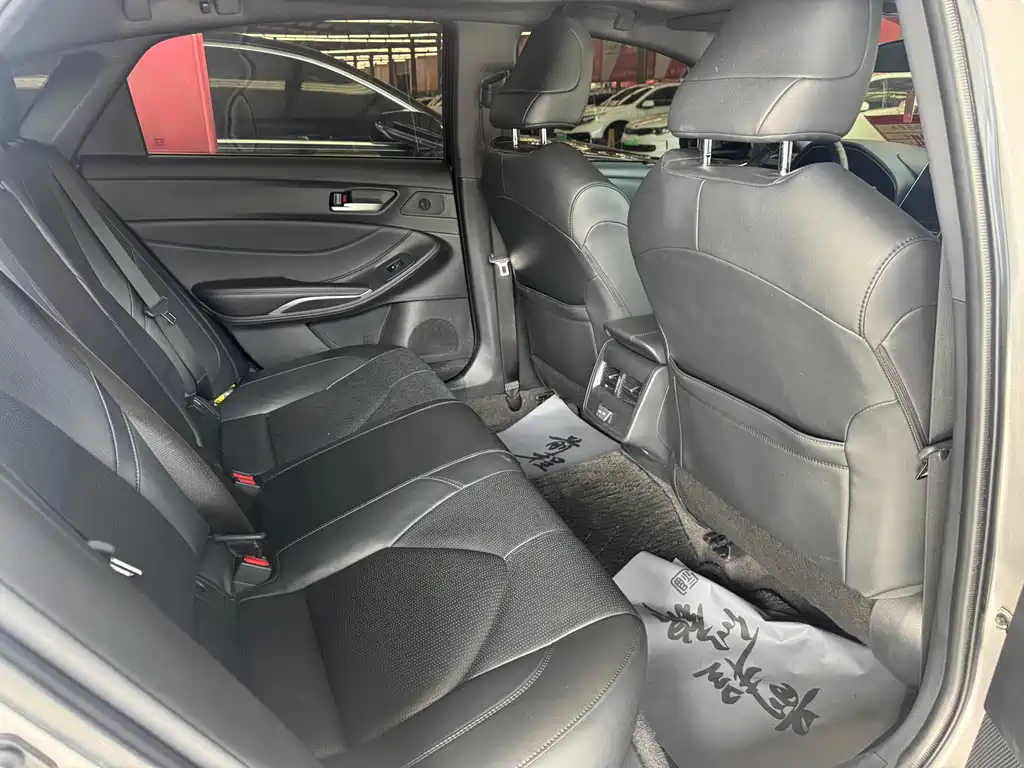 Toyota Avalon — миниатюра 10