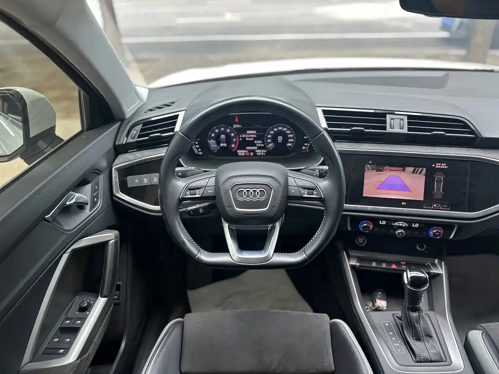 Audi Q3 — миниатюра 3