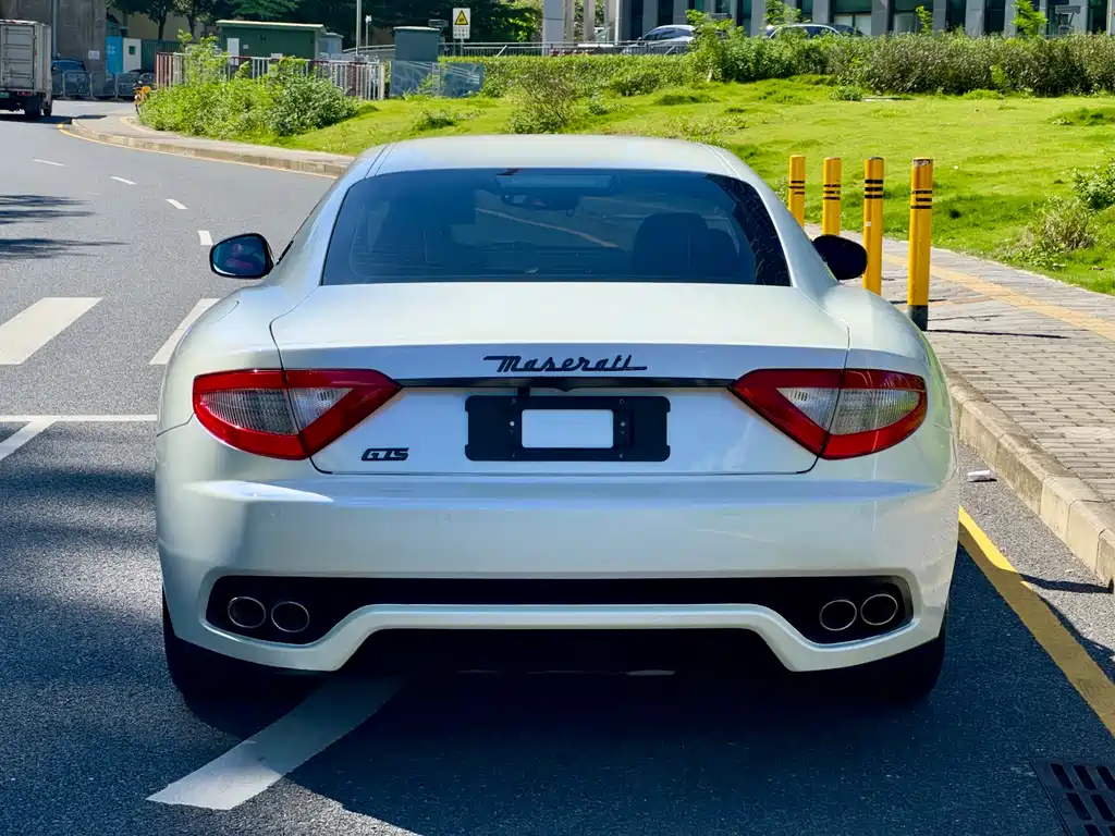 MASERATI GRANTURISMO