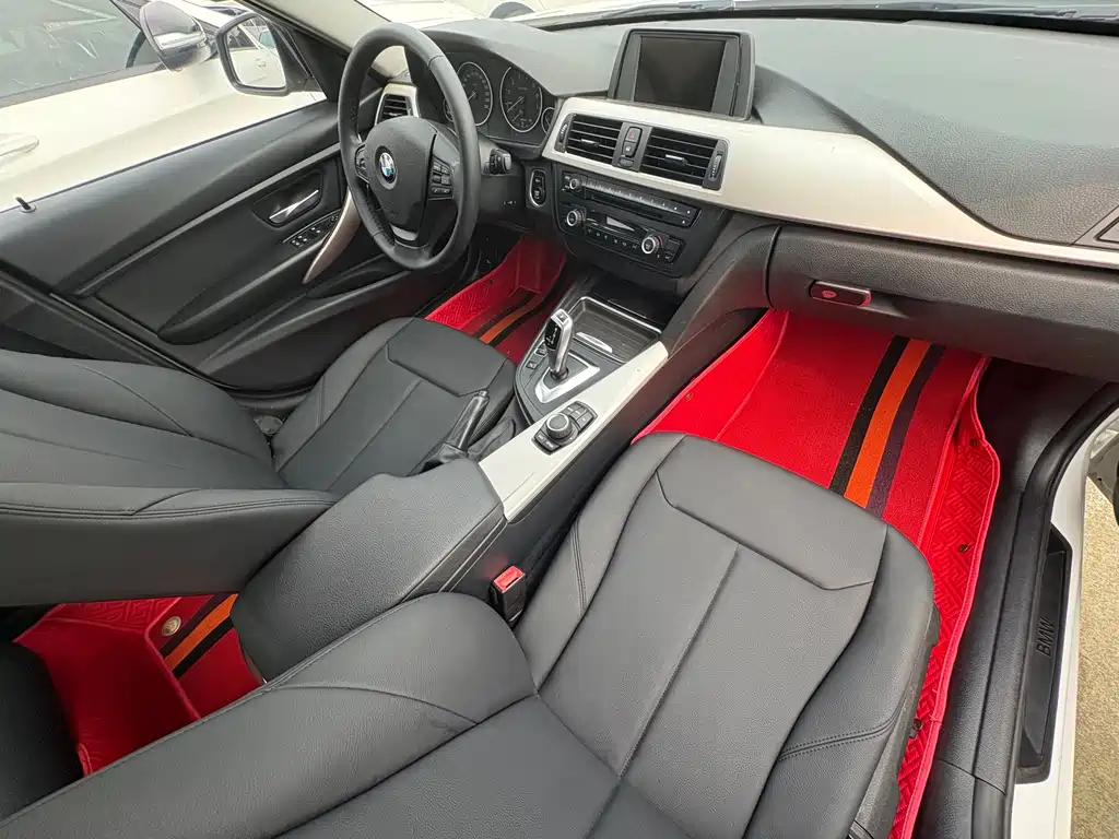 BMW 3 Series — миниатюра 7