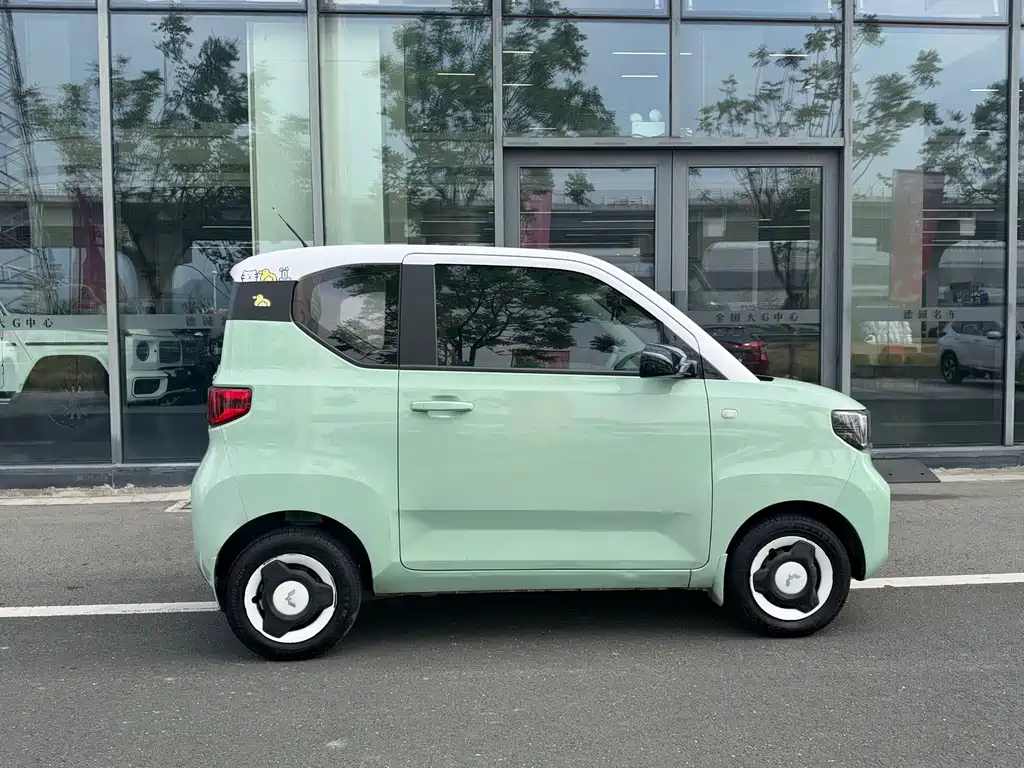 Wuling MINIEV — миниатюра 4