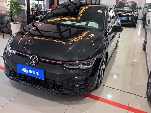 VOLKSWAGEN GOLF GTI