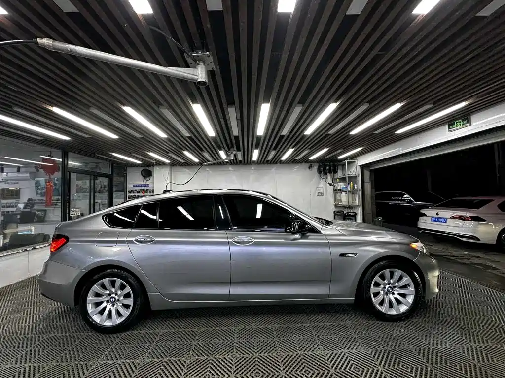 BMW 5 Series GT 5 GT 2010 535i Luxury
