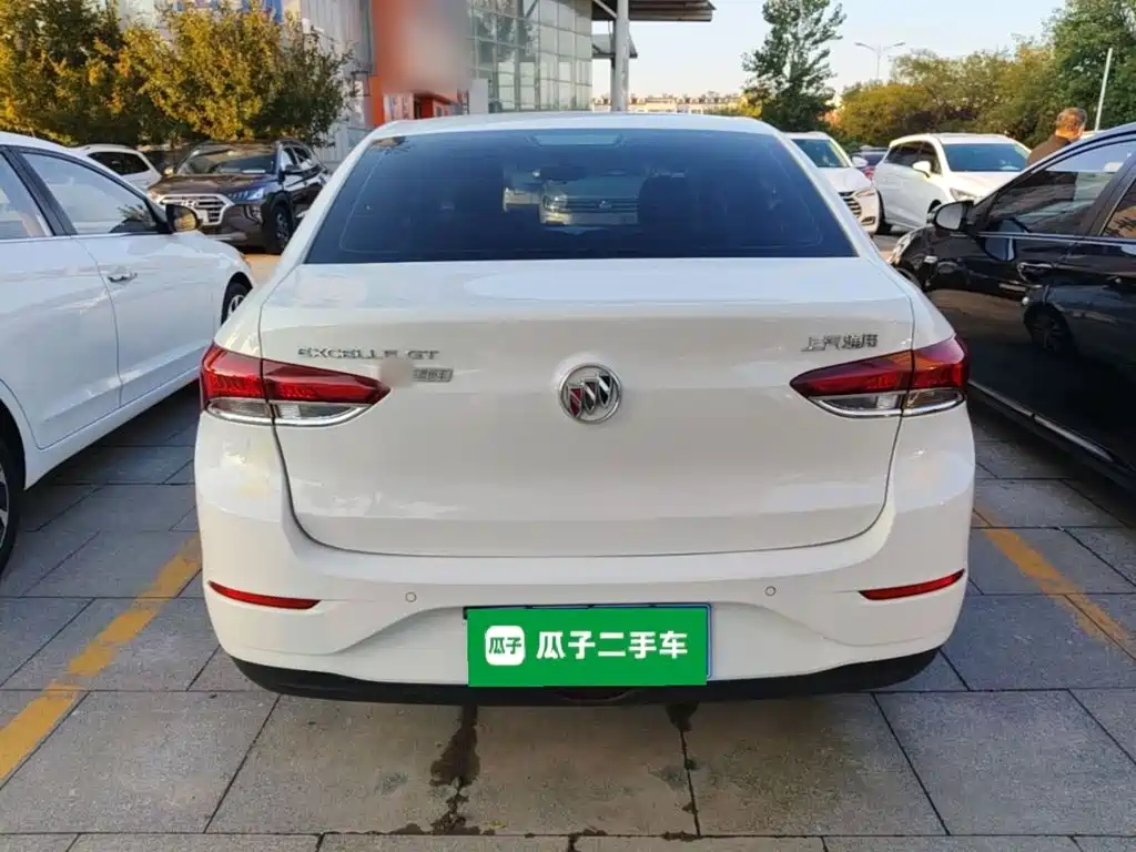 Buick Excelle — миниатюра 6